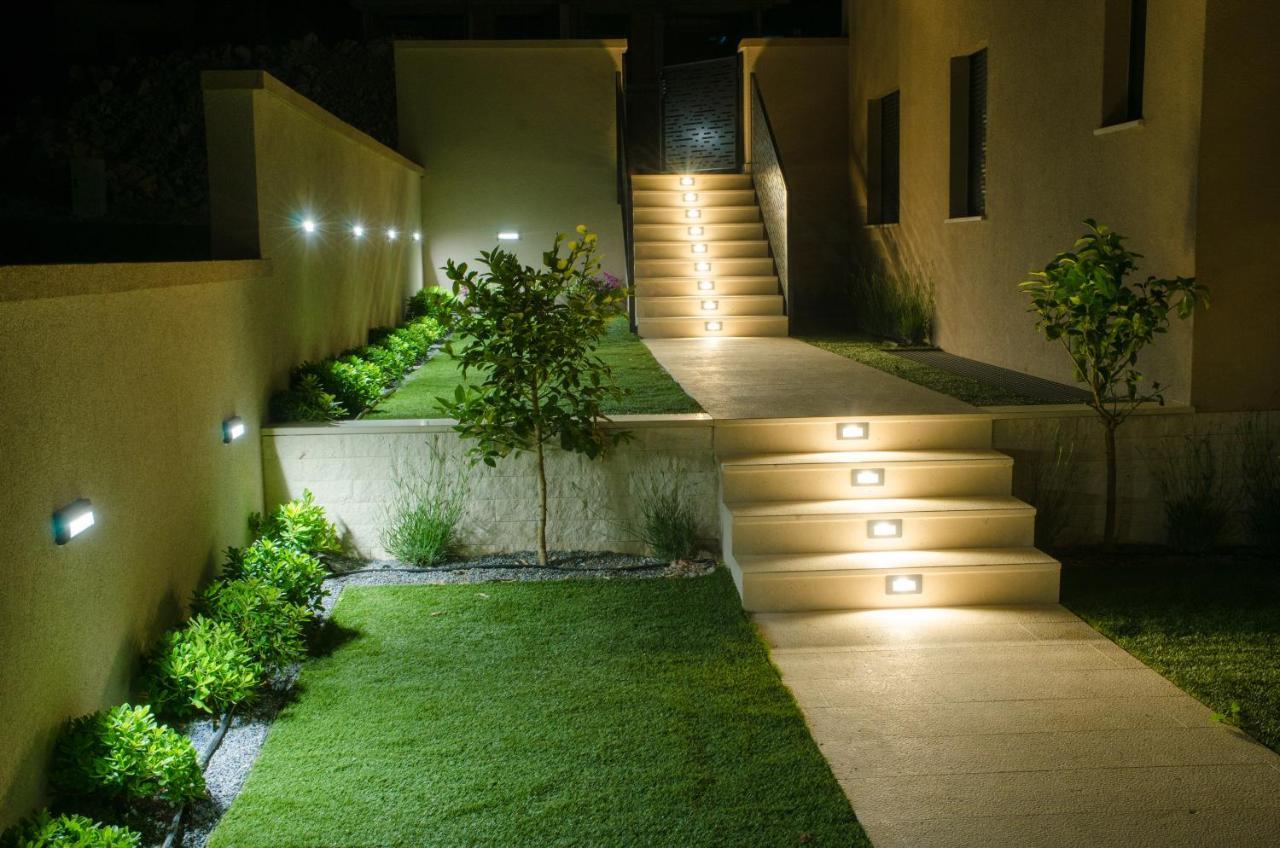 Garden Villa Sveti Filip i Jakov Kültér fotó